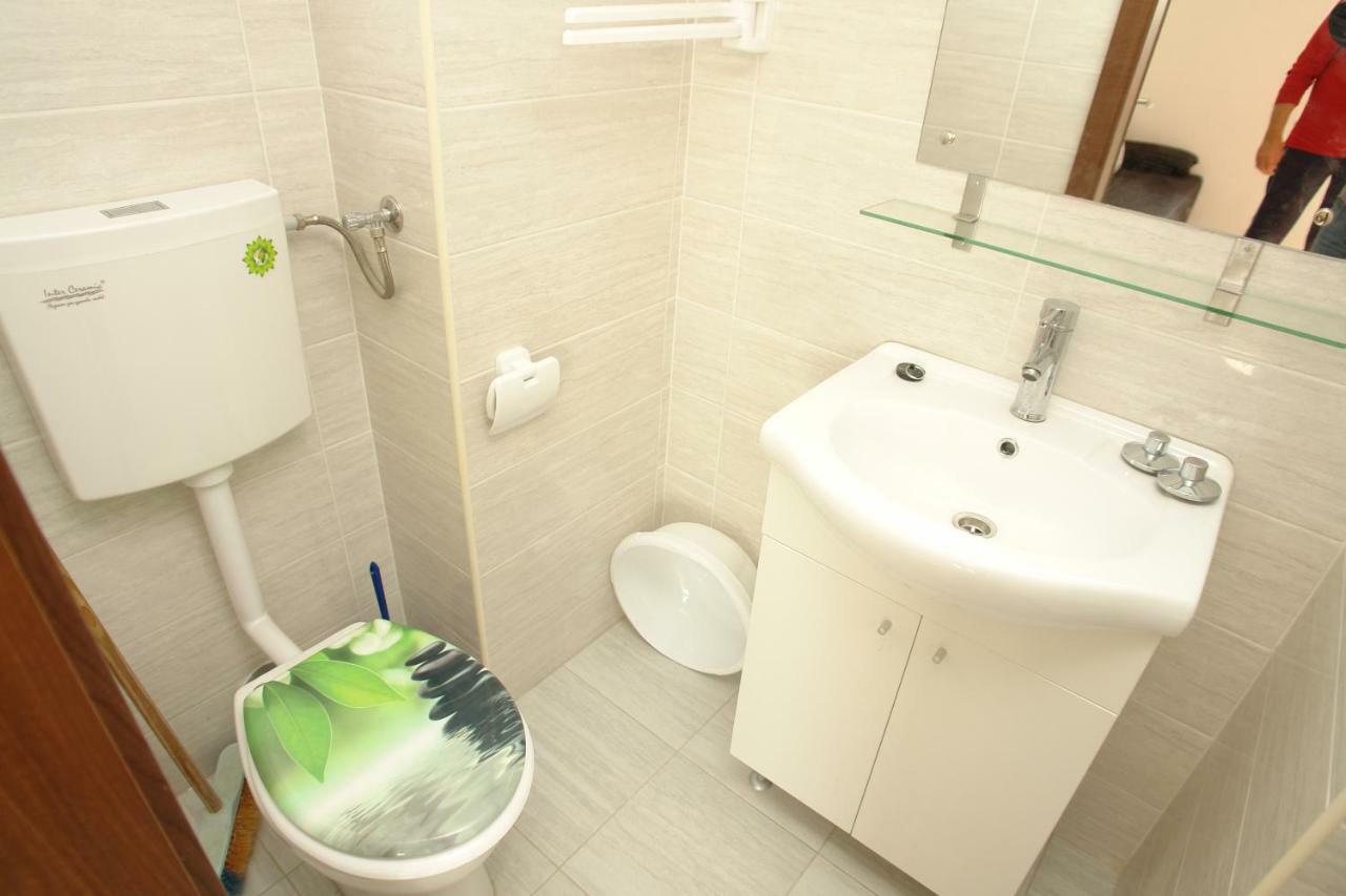 Apartmani Stambuk Mandre Esterno foto